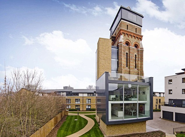 File:GrandDesignsWaterTower.jpg