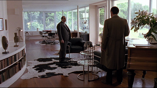 File:KitClosePoirot.png