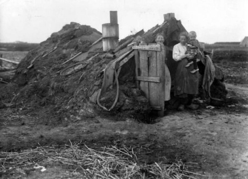 File:SodHouses.JPG