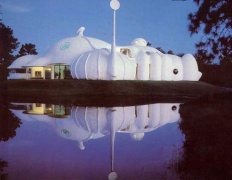 the 'Xanadu' Concept Houses made of polyurethane foam at Kissimmee, Kentucky