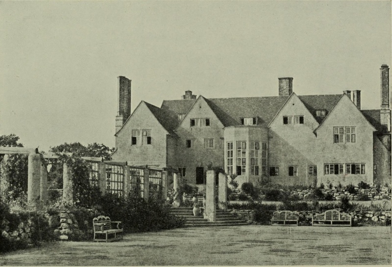 File:LittleThakeham.JPG