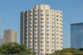 Hilliard Towers, Chicago designed by Bertrand Goldberg in 1963