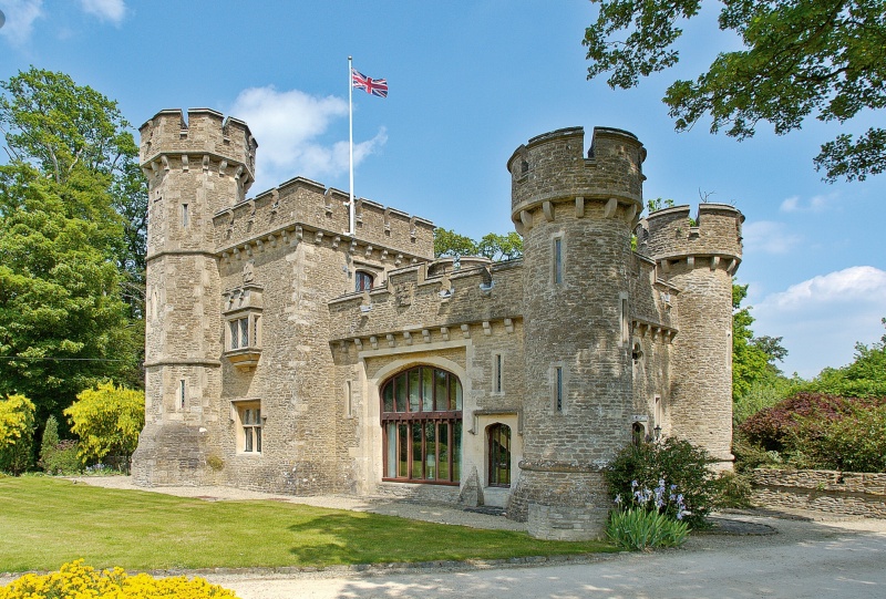 File:BathLodgeCastle.jpg