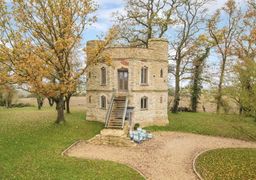 Originally a folly built in 1769, Castle Dinton in Buckinghamshire was a GradeII* ruin till converted by Spanish Architect Fernandez. It appeared on Grand Designs in 2018.
