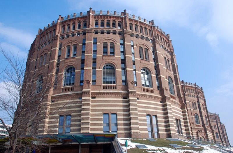 File:Gasometer-HietzingVienna.jpg