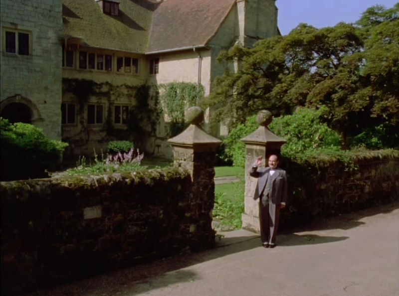 File:LittleThakeham3.jpg